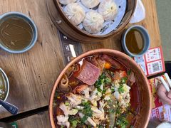 -馋三尺蟹粉小笼(人民广场店)