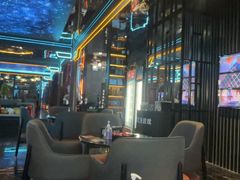 -屋有岛沉浸游戏旗舰店(中山公园店)