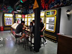 -镜客眼镜(浦江欢乐颂店)