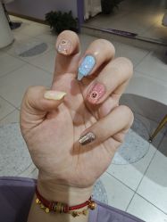 -孔雀手美甲美睫护理