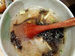 鱼籽鲜虾小馄饨-陈家生煎(世茂双子塔店)