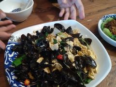 秋耳炒柴鸡蛋-山城遇宴·重庆江湖菜(五道口银谷大厦店)