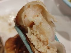 -小杨生煎(金山百联购物中心3楼店)