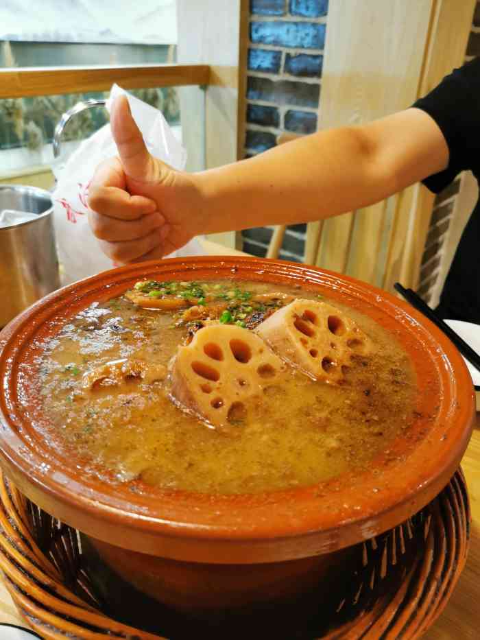 董厨煨汤馆-"【位置】外地人说位置也是过于不靠谱, .