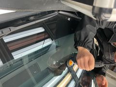 -鲨鱼皮汽车凹陷玻璃修复(静安店)