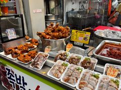 -西归浦每天偶来市场