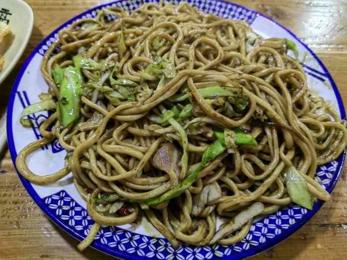 大千炒面拉面(诚基店)-"虽然环境一般,东西好吃啊～首推羊肉炒面片.