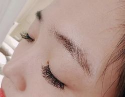 -甲·铺轻奢美甲美睫