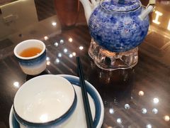 餐具摆设-喜喜酒家·纯手工点心·粤菜