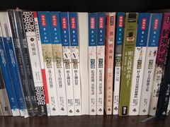 -钟书阁(松江泰晤士小镇店)