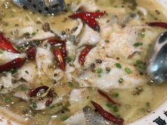 -渔语鱼酸菜鱼新川菜(来福士店)
