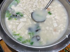 牡蛎豆腐汤-95号酱骨·一块豆腐(展春园西路店)