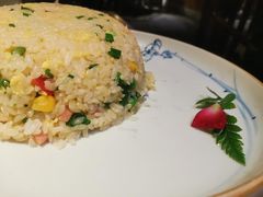扬州炒饭-卯时·龙光雅宴·精致锡帮菜(惠山古镇店)