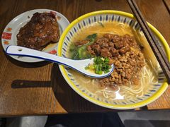 -辣肉面大王(天平路店)