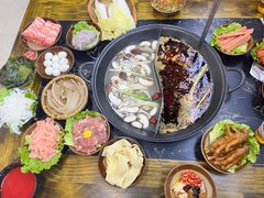 -乖嬢嬢重庆老火锅(南联店)