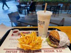 -The Habit Burger Grill 哈比特汉堡(爱琴海店)
