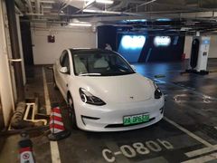 -TESLA 特斯拉(上海太古汇体验店)