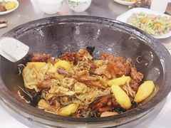 -屯老二农家铁锅炖·行业领军者(梅江店)