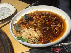 -万里闯关东铁锅炖菜馆(高新旗舰店)