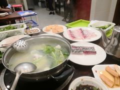 -正能量脆肉鲩火锅