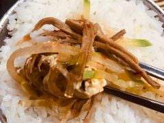 -吴草鸡爪오초닭발韩食堂(融恒盈嘉中心店)