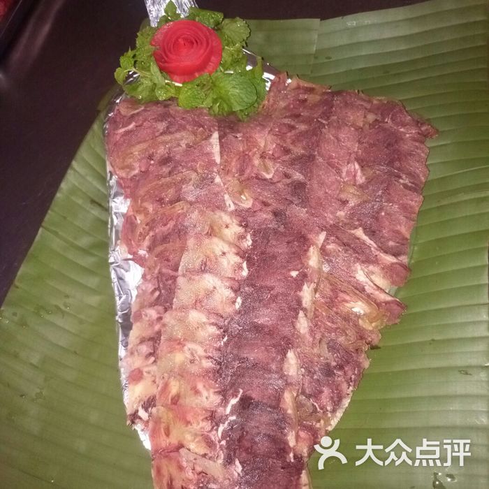 瑞丽蔓顺茉傣族农家乐山官牛头(师傅说制作过程需要3天才能成型,我很