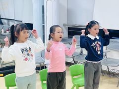 -蓝话筒·少儿成人演讲口才·主持朗诵·戏剧表演(大华第一坊店)