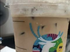 椰云芒芒-luckincoffee瑞幸咖啡(新华大厦店)