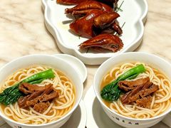 脆皮乳鸽-香港龙凤楼(陆家嘴中心店)