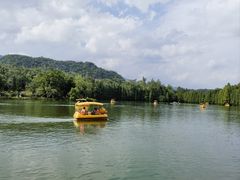 -星湖旅游景区七星岩