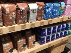 零售区-星巴克臻选(国贸商城首店)