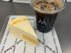 -M Stand(上海人民广场来福士店)