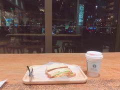 -星巴克臻选(北京嘉里中心第二店)