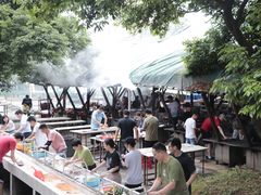 -松山湖南湖湾露营营地