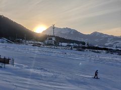 -丝绸之路山地度假区滑雪场
