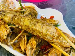 -覃记海鲜美食餐厅