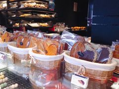 -Salon de The de Joel Robuchon(外滩18号店)