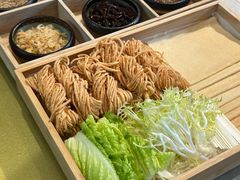 -有喜胶东小馆(太申祥和店)
