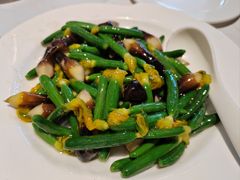 黑鸡枞菌炒甜豆-峨嵋酒家(德内店)