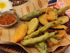 炸素天妇罗-小小集渔·泰式大排档(太古里香槟店)