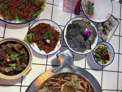 -贤合庄卤味火锅(济南泉城路店)
