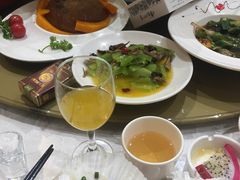 -艳阳天民俗村(公园路店)