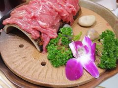 -菌子鲜汤野生菌锅