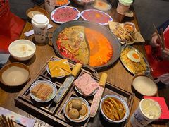 -萍姐火锅·公路夜市(武汉首店)