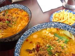 -粉家柳州螺蛳粉(杨宅路店)