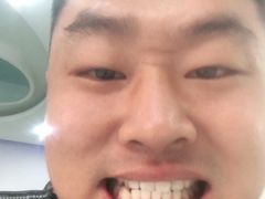 -雅悦齿科(顾村公园店)