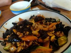 -虹海圣肉饼店家常菜馆