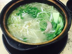 -丽虹云南过桥米线(兴工街店)