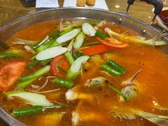 -亮欢寨酸汤鱼(沙冲路店)