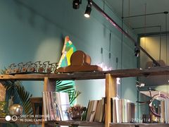 -出走咖啡·面包(宋庄店)